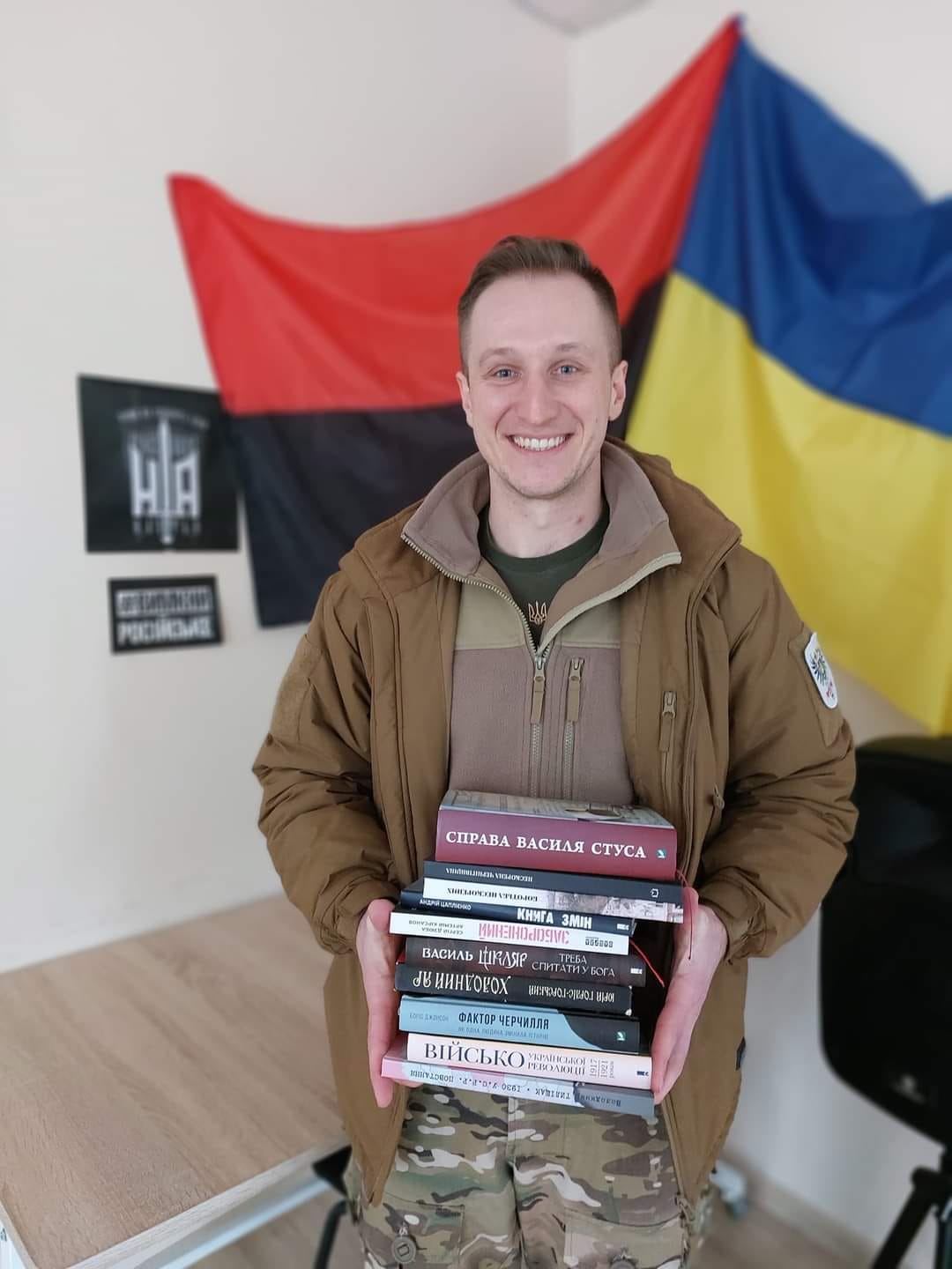 Іван Ващенко подарував книги з власної бібліотеки у Сосницю