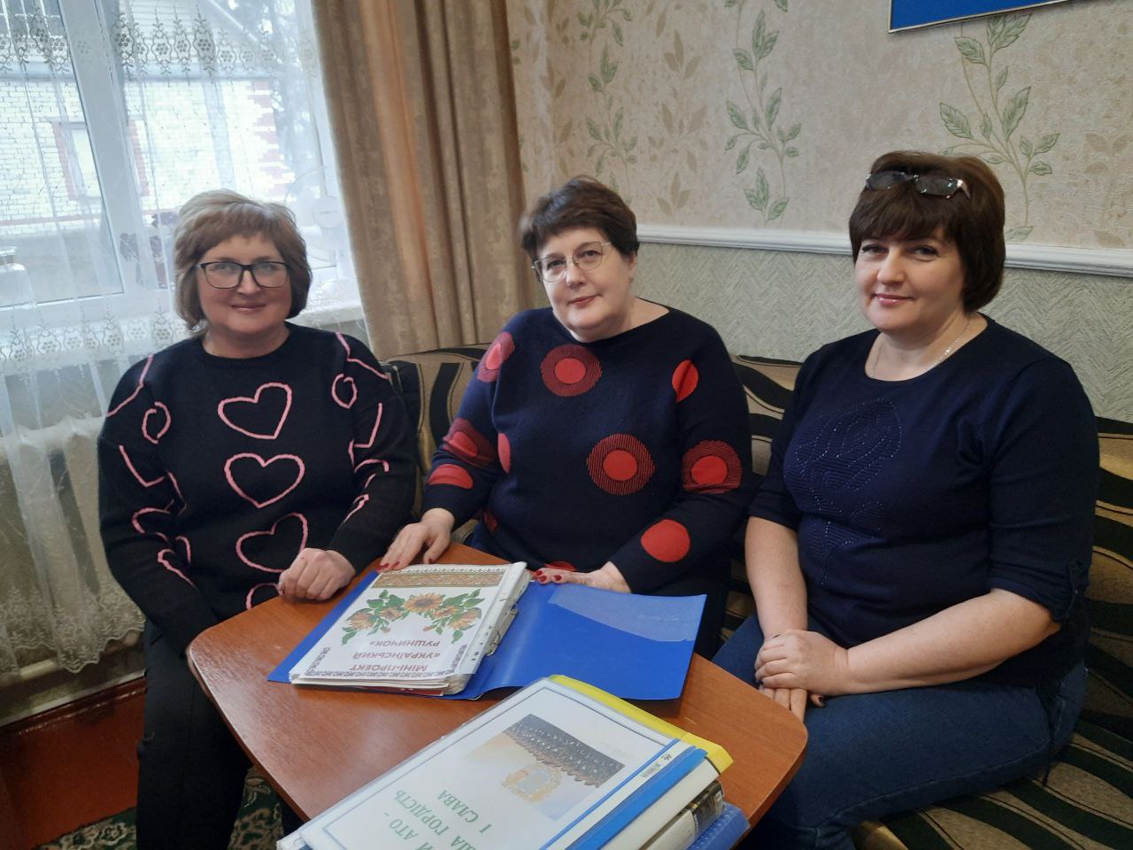 Лілія Саприкіна: “Пів року була секретарем селищної ради, але повернулася до дітей. Я тут потрібніша…»
