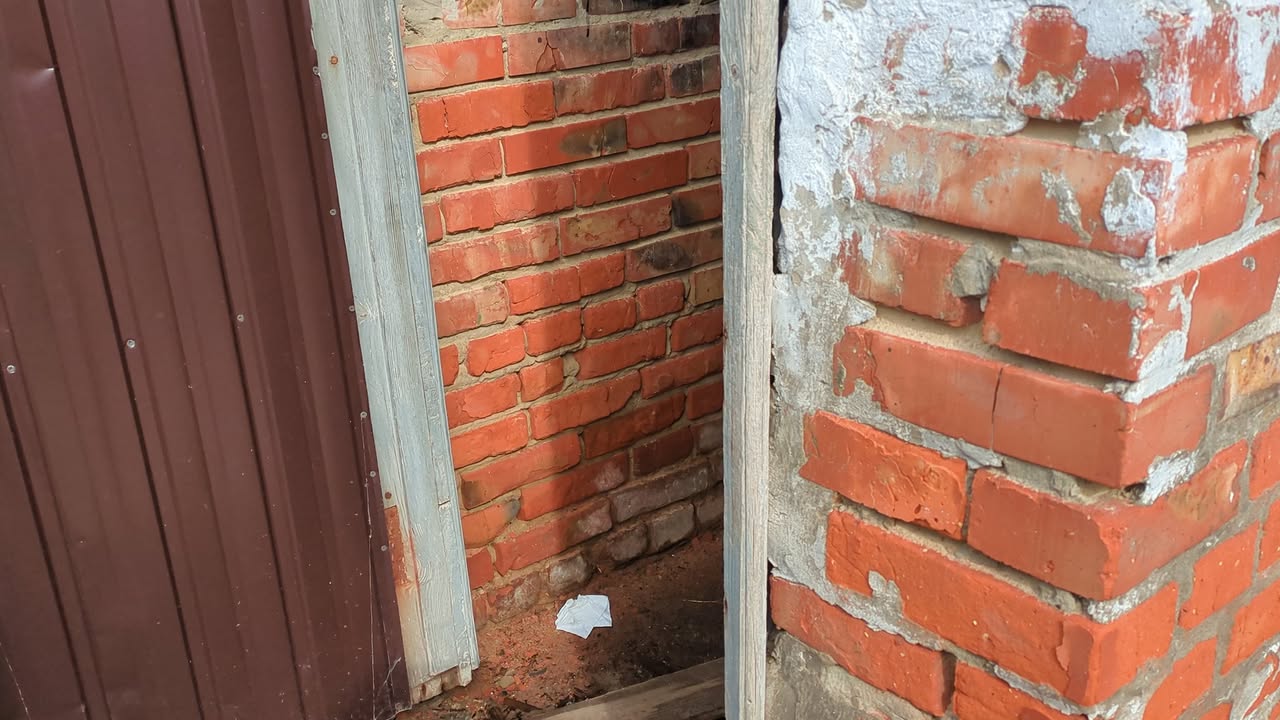 ПОВІДОМЛЕННЯ ЧИТАЧА. “Хтось зверне увагу на туалет на базарі?”