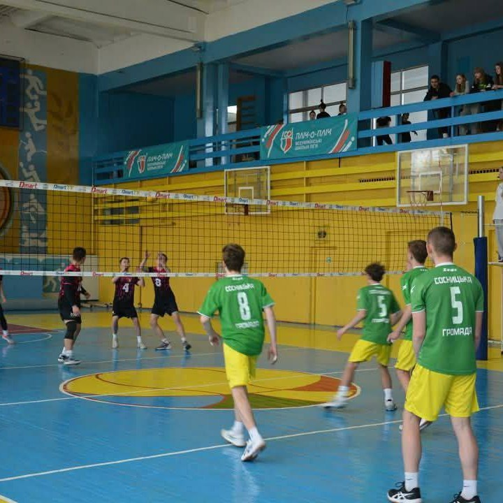 Волейбольна команда Сосницького ліцею здобула «бронзу» на обласному етапі «Пліч-о-пліч»