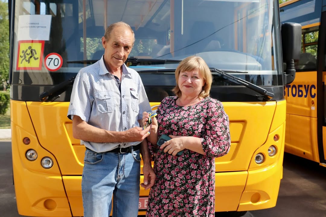 Сосницька громада отримала новий шкільний автобус