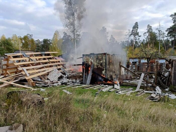 Чернігівщина: російські обстріли пошкодили інфраструктуру, енергетики працюють над відновленням електропостачання
