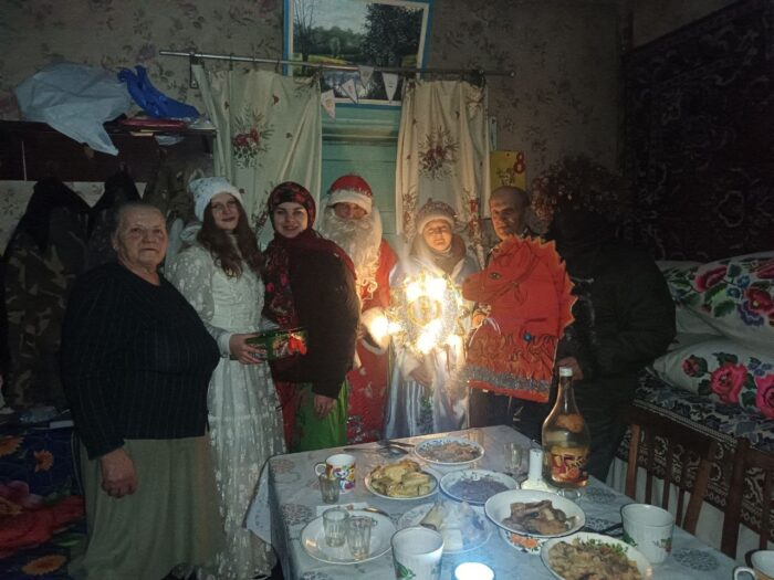 У Великому Усті під час колядування зібрали кошти на армію