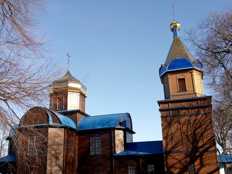 Покровська церква — Церкви у Сосниці