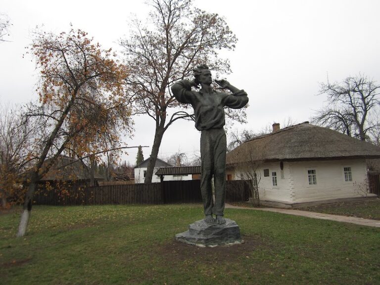 Сосницький літературно-меморіальний музей О. П. Довженка — Культура та дозвілля у Сосниці