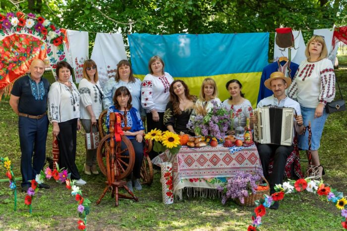 День вишиванки у Сосниці: благодійний ярмарок для ЗСУ