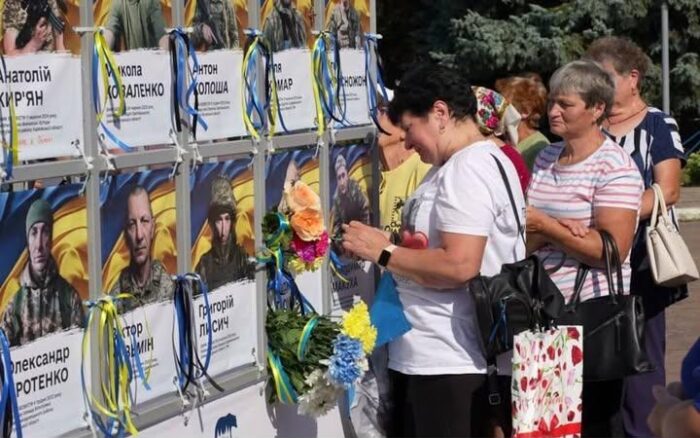 У Сосниці відкрили Алею Надії на честь військовополонених та зниклих безвісти захисників